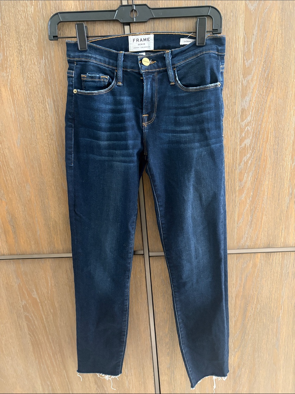 Frame Denim Indigo Skinny Jeans with Subtle Whiskering